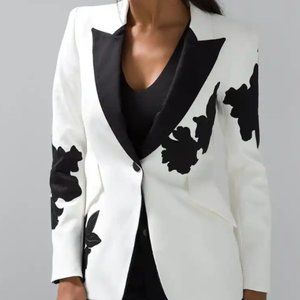 NEW $300 WHITE HOUSE BLACK MARKET TUXEDO EDITOR APPLIQUE BLAZER JACKET 4 PETITE